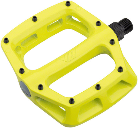 DMR V8 Pedals Platform Aluminum 9/16 Lemon Lime